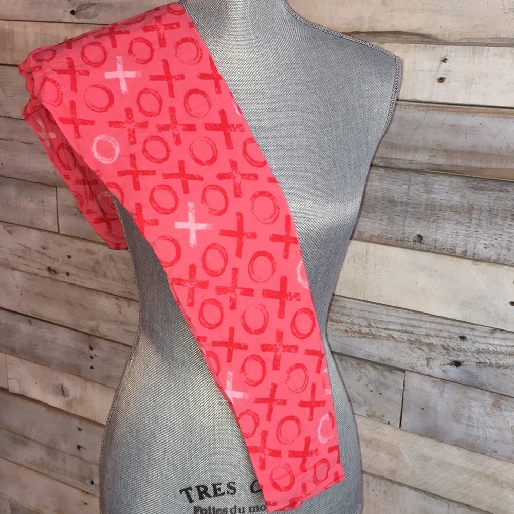 NWT One Size Lularoe Valentine Leggings